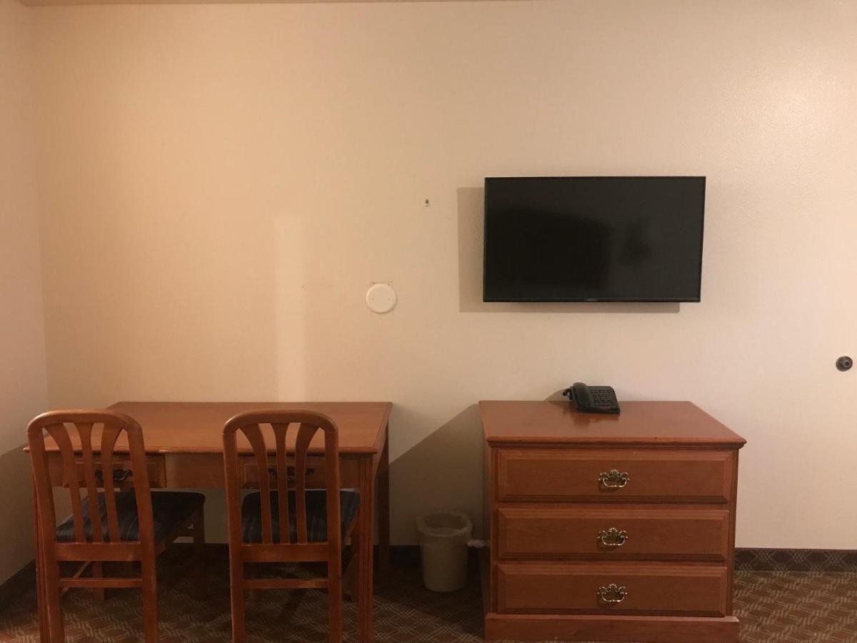 Woodburn Inn Zewnętrze zdjęcie